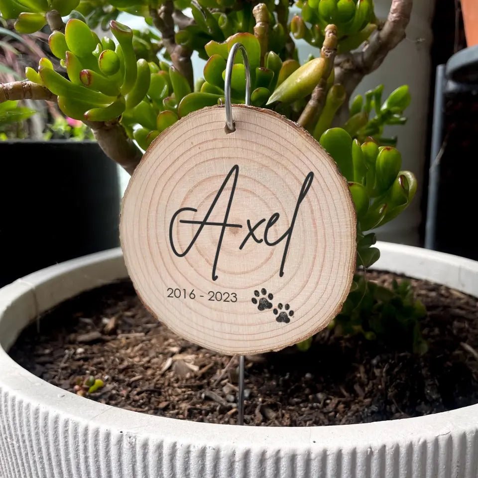 On a Block - Pet Name with Paw Prints Memorial Garden Sign